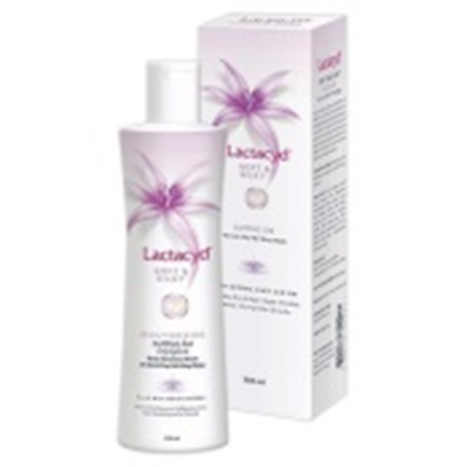 DUNG-DICH-VE-SINH-LACTACYD-SOFTSILKY-250ML.png