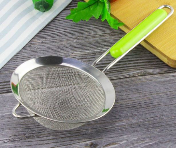 Rây Lọc Viền Inox Cán Xanh Cao Cấp – LanChi Mart